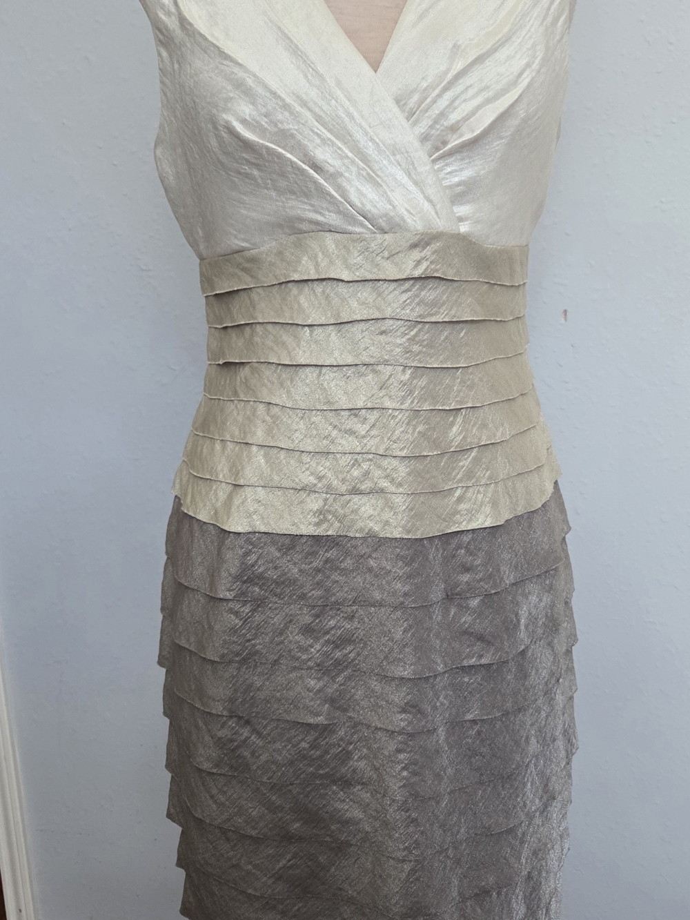 London Times Two-Tone Tiered V-Neck Midi Dress in Ivory and Taupe